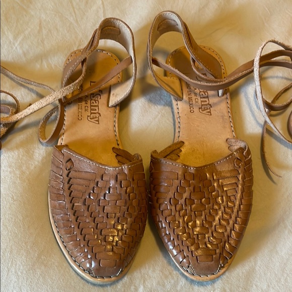 D’Santy Shoes - Tan Huarache Sandals with Woven Leather Design